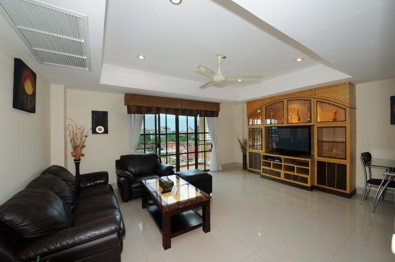 Royal Park Apartments Jomtien Beach Exterior foto